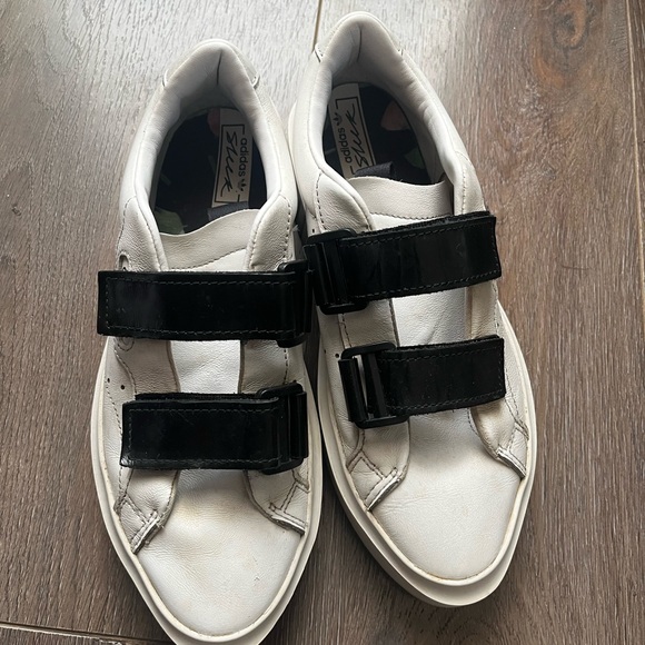 Adidas by Stella McCartney White and Black Sneakers - Picture 1 of 4